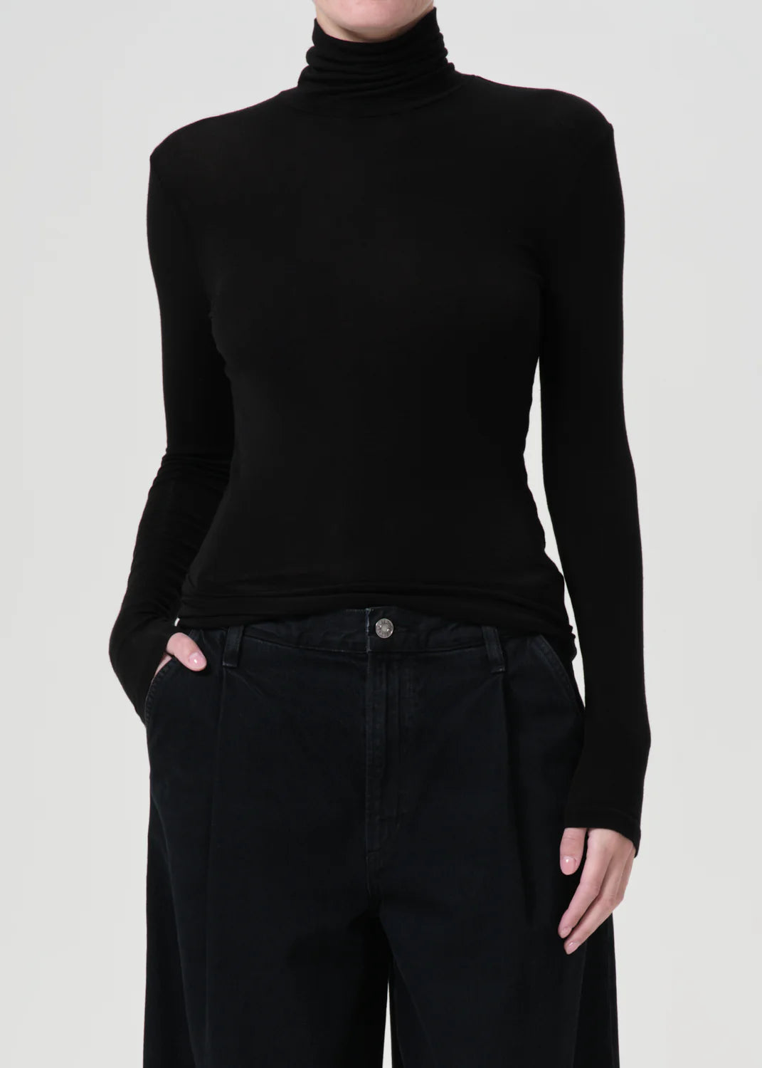 Pascale Turtleneck in Black | Agolde