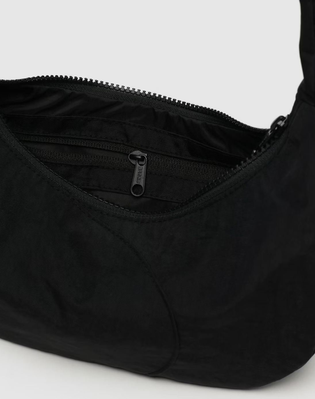 Swan Bag in Black | Baggu