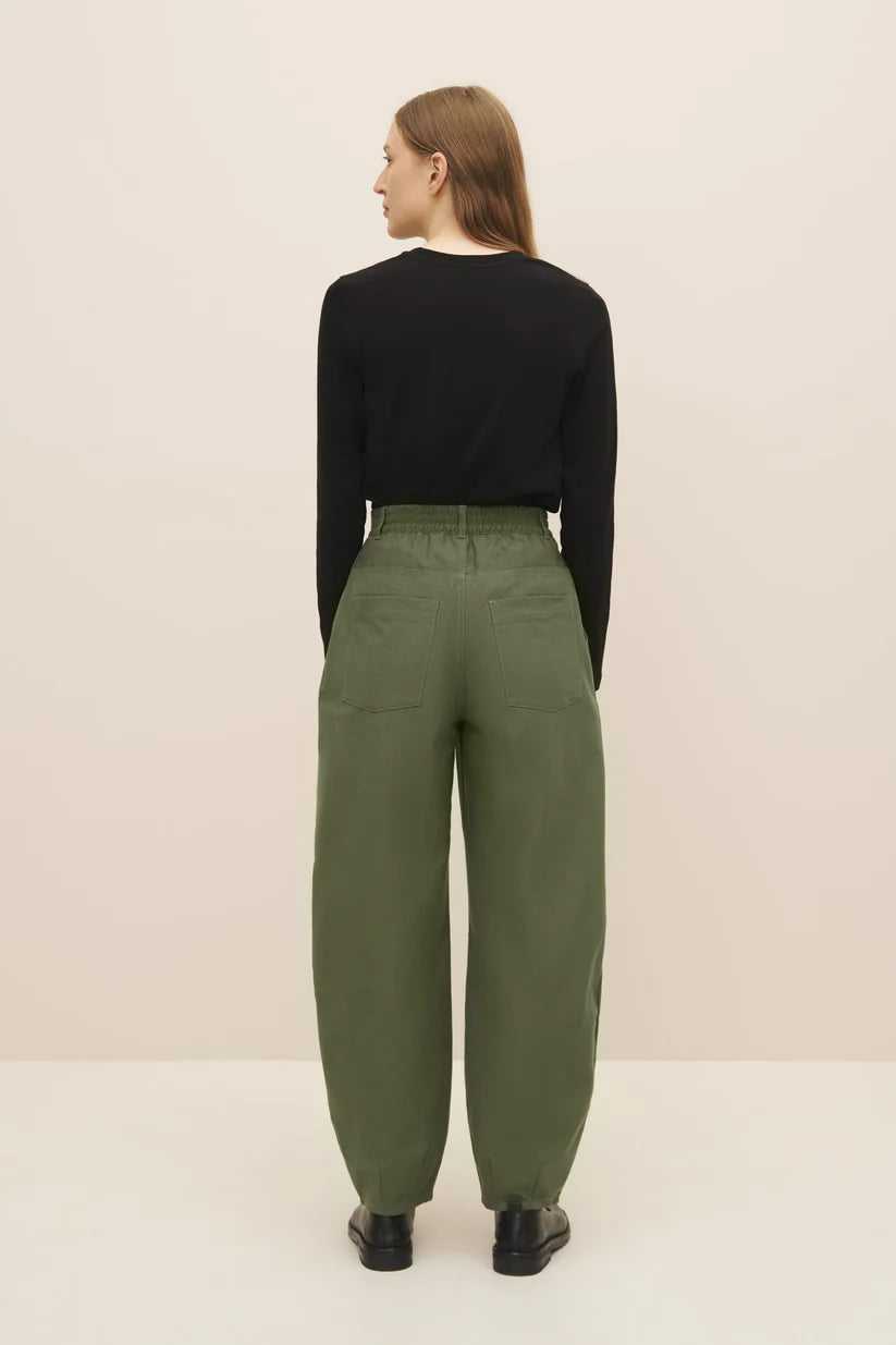 Felix Pant in Sage | Kowtow