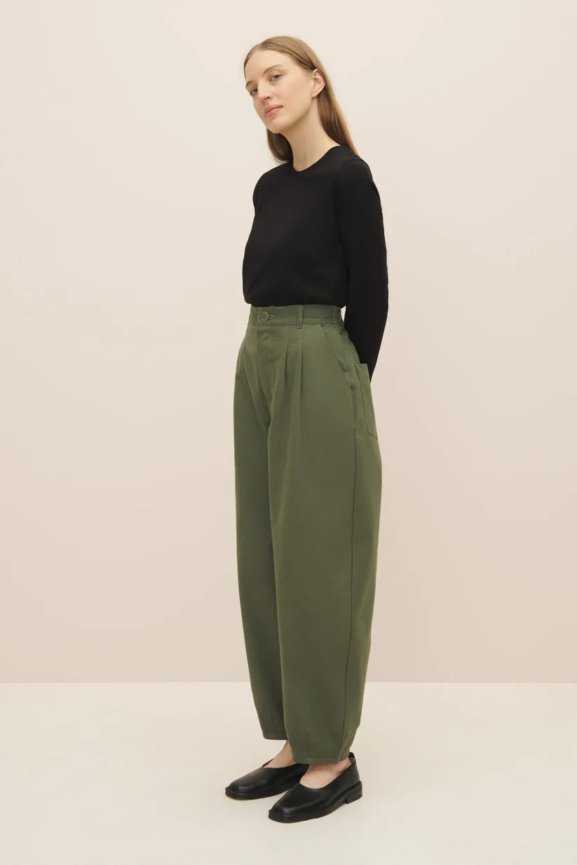 Felix Pant in Sage | Kowtow